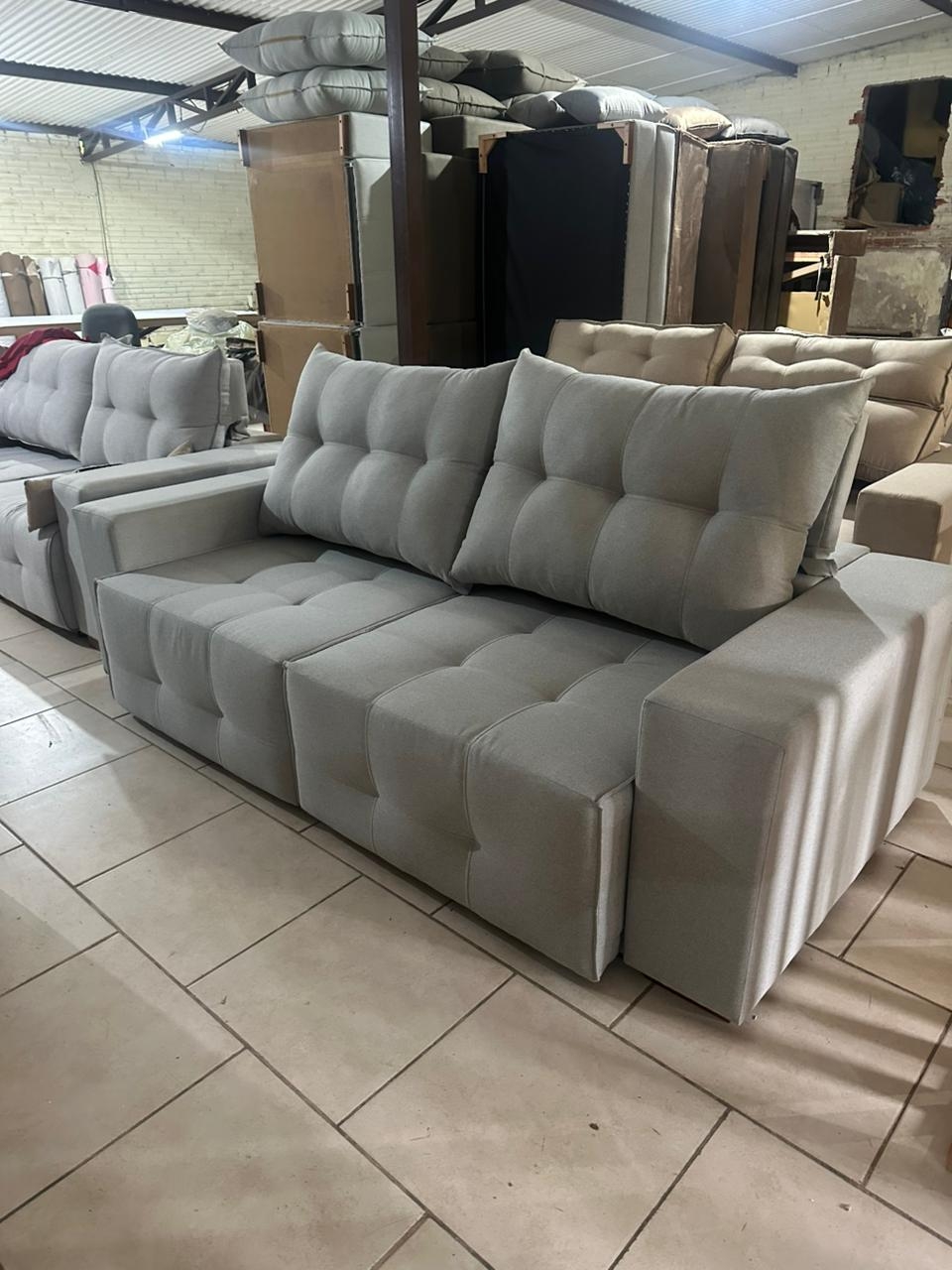 Sofá com Mola Vicente | VJ Estofados 1125